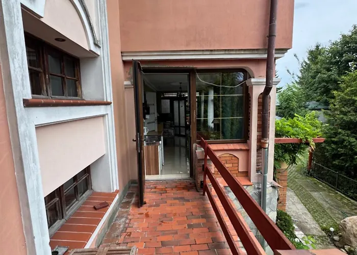 Pod Winogronami Ploty